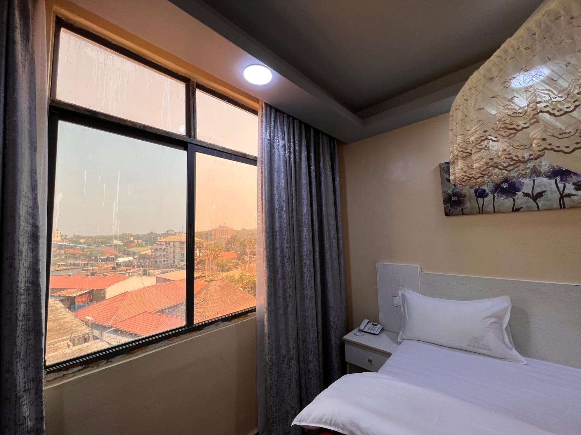Eastern Plaza Hotel Juba Bagian luar foto